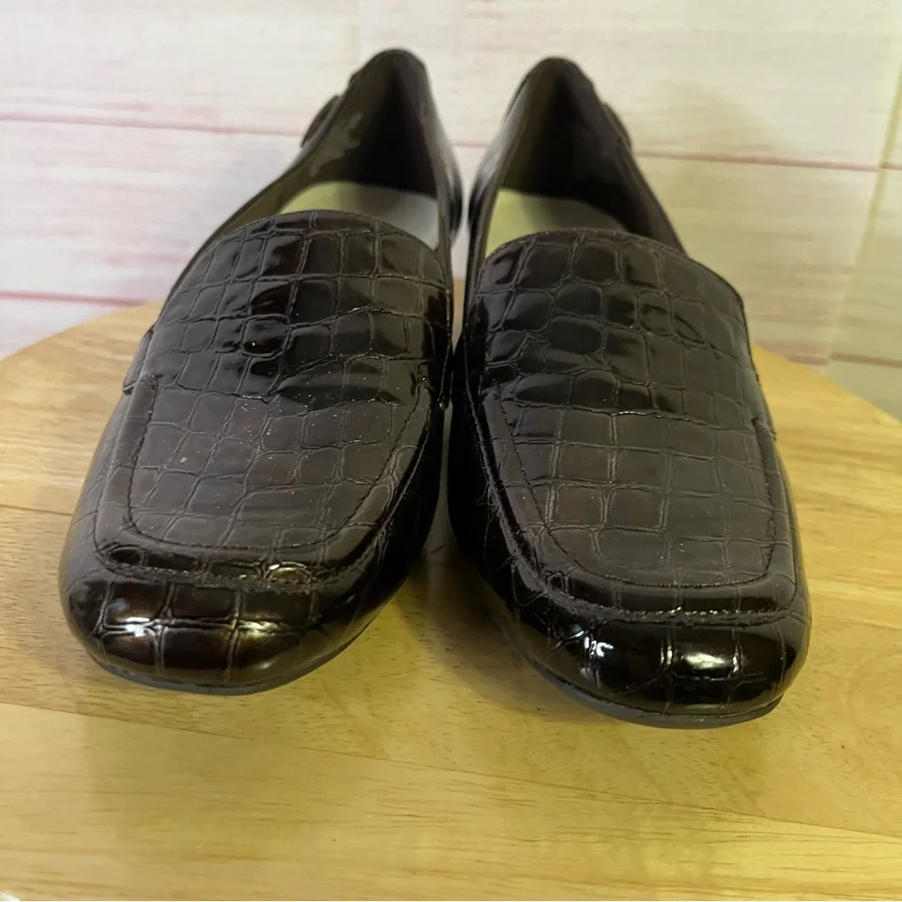 Ann Klein iflex Kamden Brown Croc Print‎ Flat Loafers Size 7.5